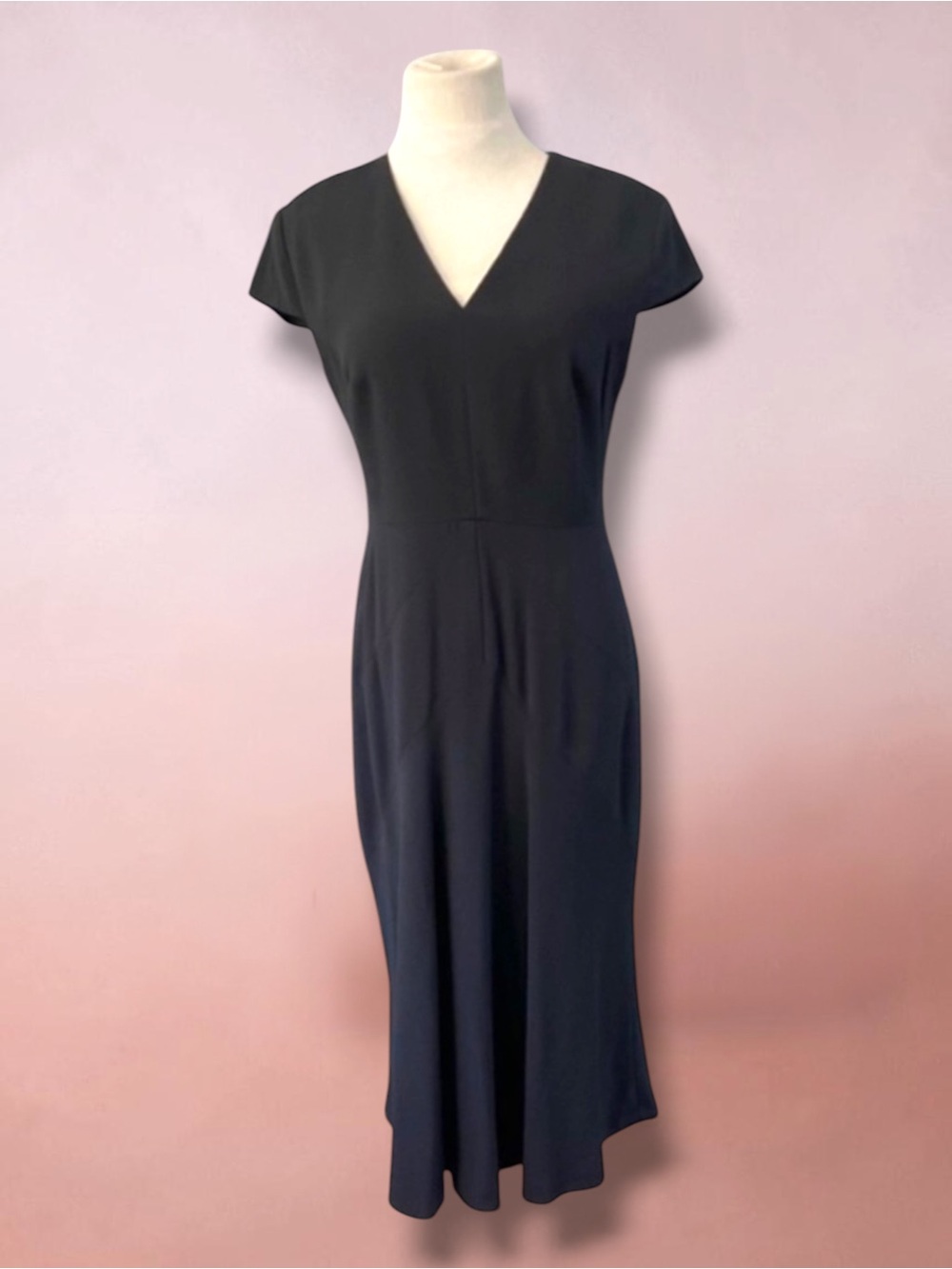 ESCADA DAKA NAVY V-NECK CAP SLEEVE CLASSIC DRESS SIZE 38